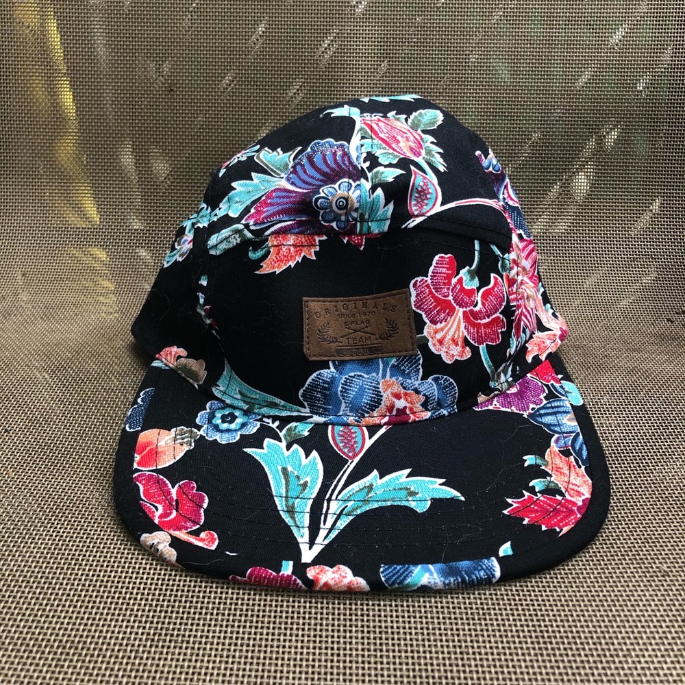 SOLD NWOT Originals E-Flag Flat Brim Baseball Hat